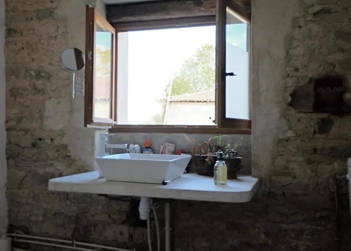 La Foret Bed & Breakfast